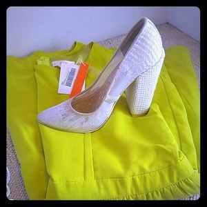 White Zowie Aldo heels ????