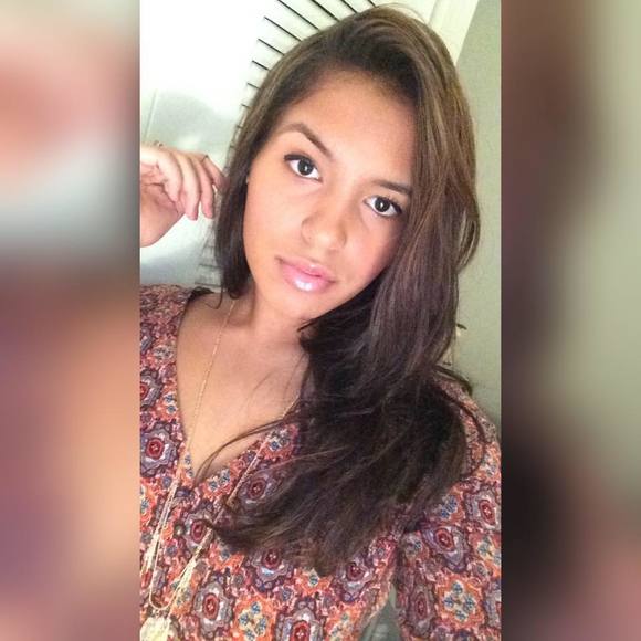 Meet your Posher, Michelle - Picture 1 of 1