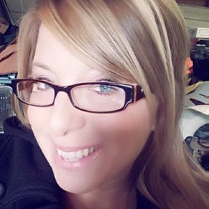 Meet your Posher, Ellie