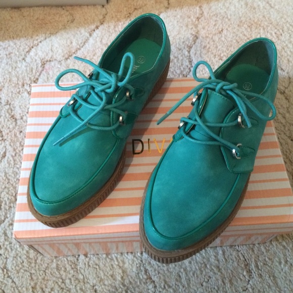 Cute Creeper style platform shoes!