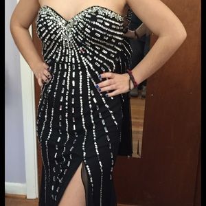 Black prom/pageant dress