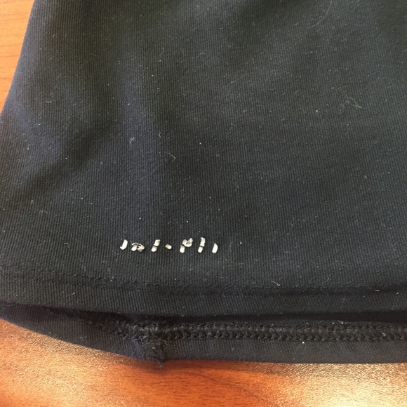 Nike Dri-Fit racer back workout tank - Picture 4 of 4