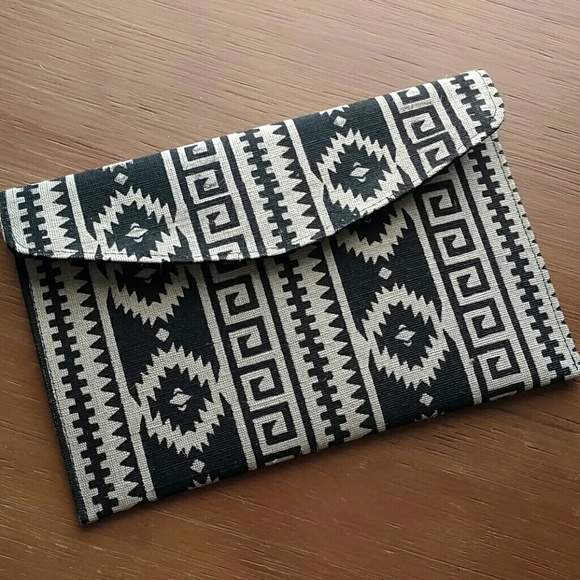 Aztec clutch