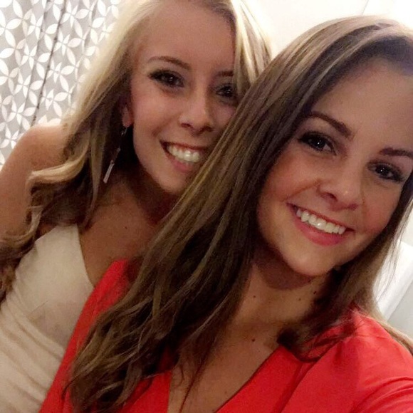 Meet your Posher, Michaela - Picture 2 of 2