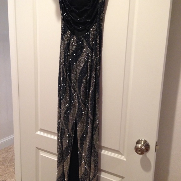 All The Rage Prom Dress - Picture 4 of 4