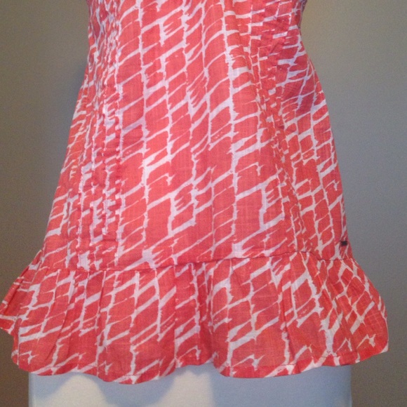 Flirty Coral Top - Picture 3 of 4