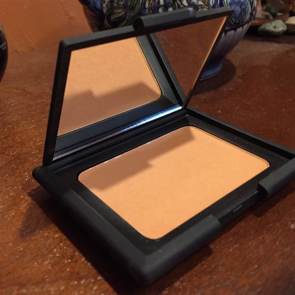 NARS bronzer Irrésistiblement