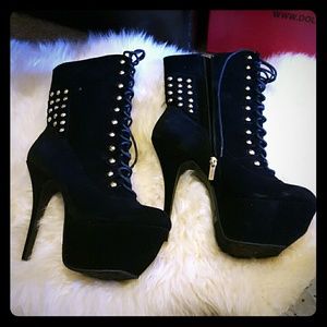 💣✴Frisky style black suede high boots✴