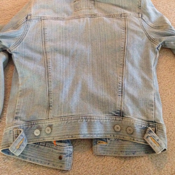 Jean jacket - Picture 4 of 4