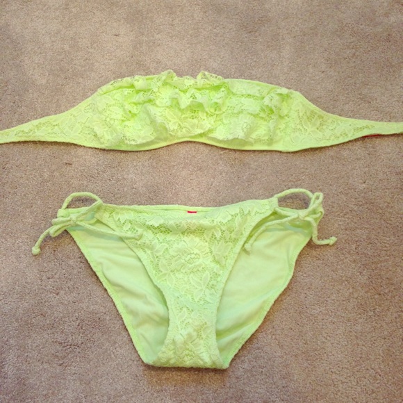 Victoria's Secret lace bikini
