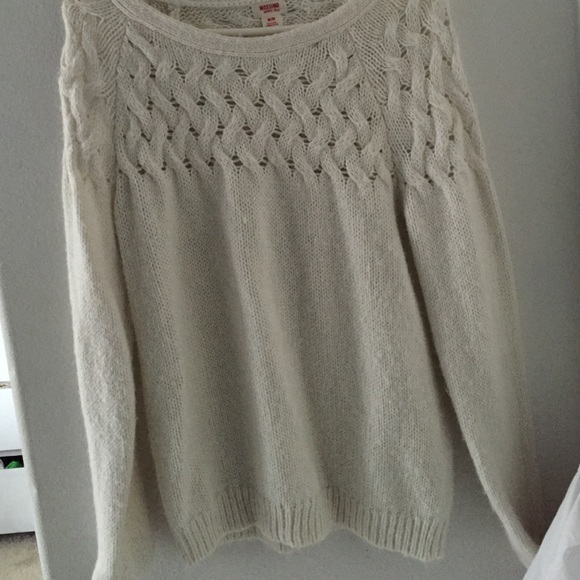 white cable knit  sweater - Picture 1 of 1