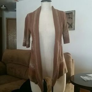 Short sleeve sweater