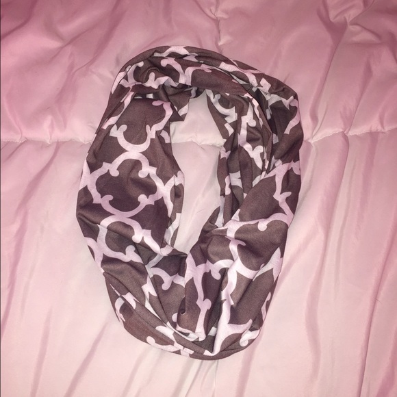 Grey and White Scarf