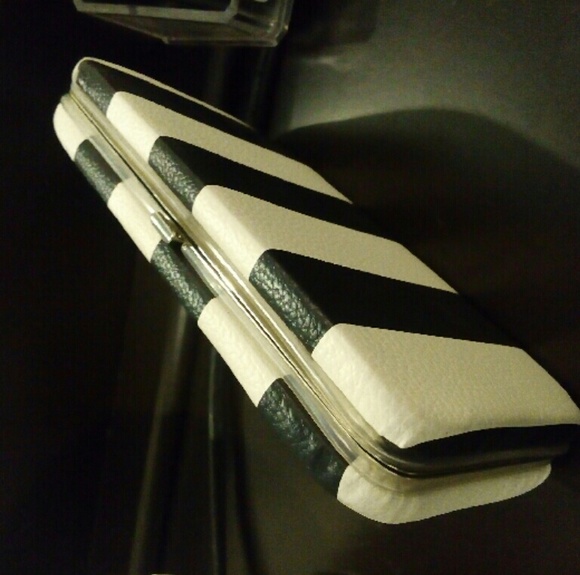 Wallet - Picture 4 of 4