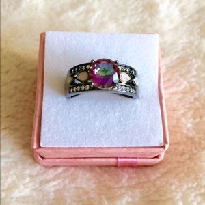 Stunning mystic topaz ring w/ opal 10kt black gold
