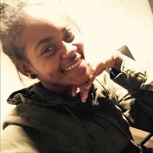 Meet your Posher, Tierra