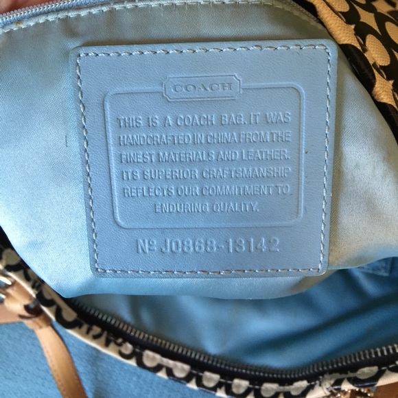 Coach purse - Picture 4 of 4
