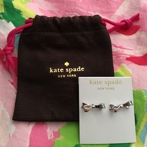 💕MAKE OFFER💕Kate Spade Silver Bow Stud Earrings