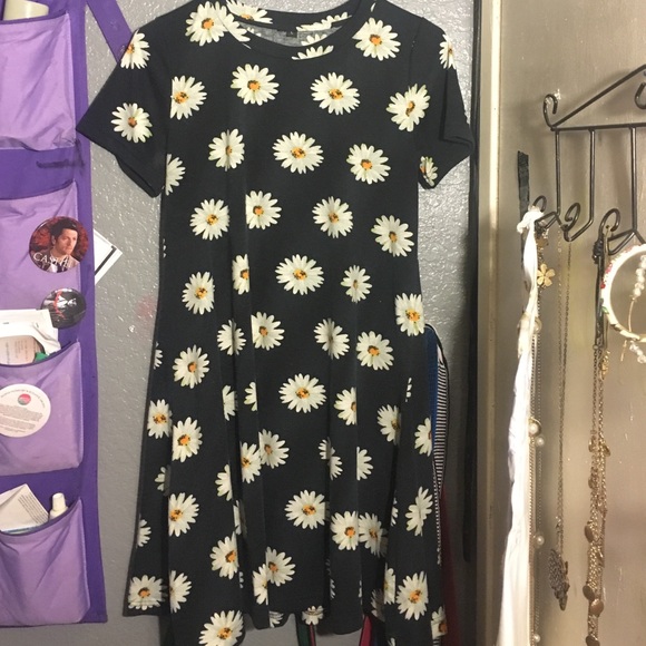 Daisy dress