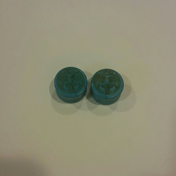 Turquoise 5/8" plugs