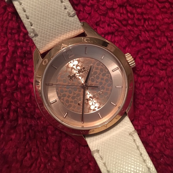 Authentic Coach Watch main image 4