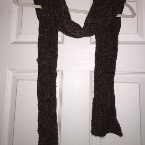 Brown knit scarf