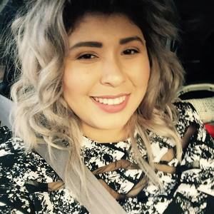 Meet your Posher, Gloria