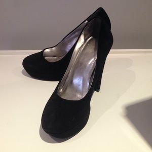 Black Suede Pumps