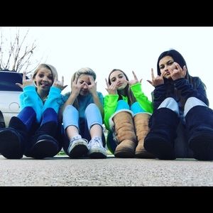 Meet your Posher, Carleigh