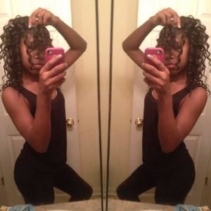 Meet your Posher, Olivia