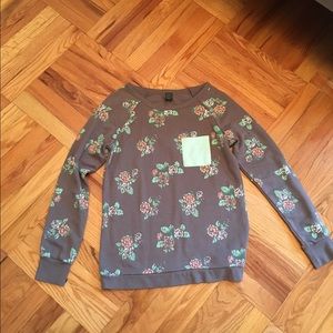 ⛔️⛔️SOLD Urban outfitters sweater size small