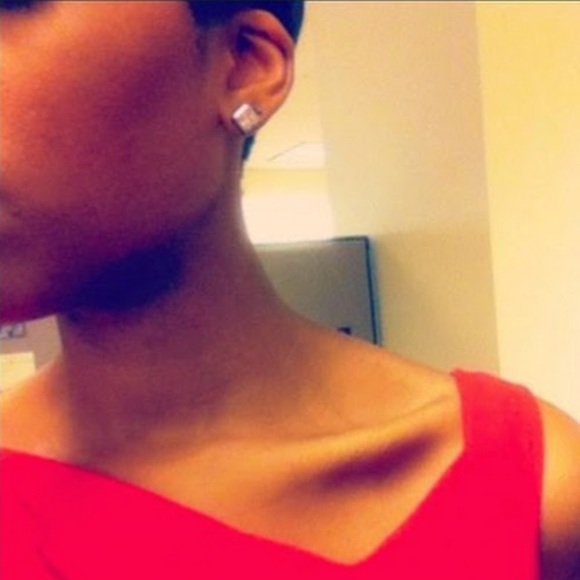 Meet your Posher, Subira