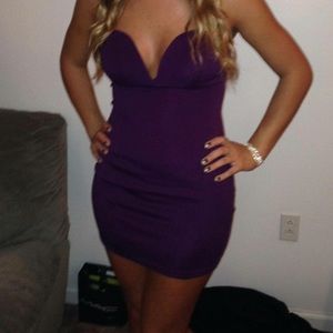 Deep V strapless dress