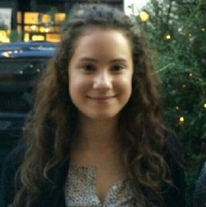 Meet your Posher, Caitlin