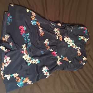 Strapless Floral romper with pockets