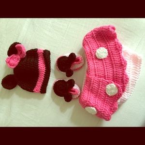 Adorable Minnie Mouse Croche❤️ NWOT