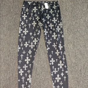 ⚡️FLASH SALE ⚡️ NWT cute Wet Seal cross leggings