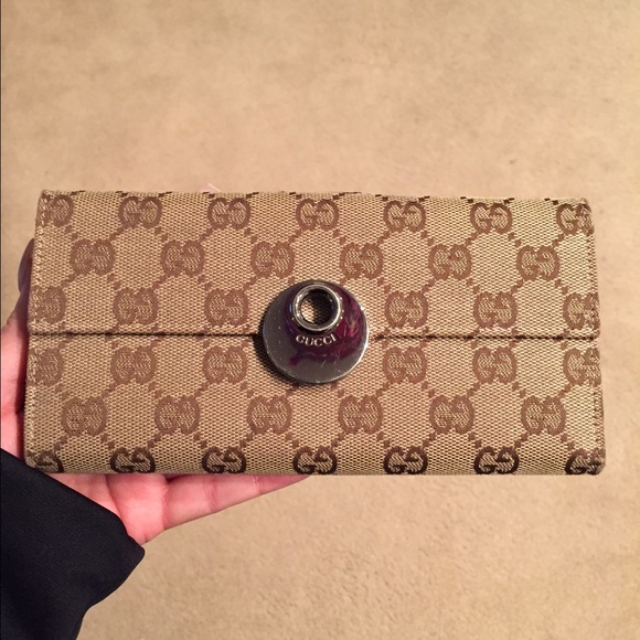 Gucci wallet