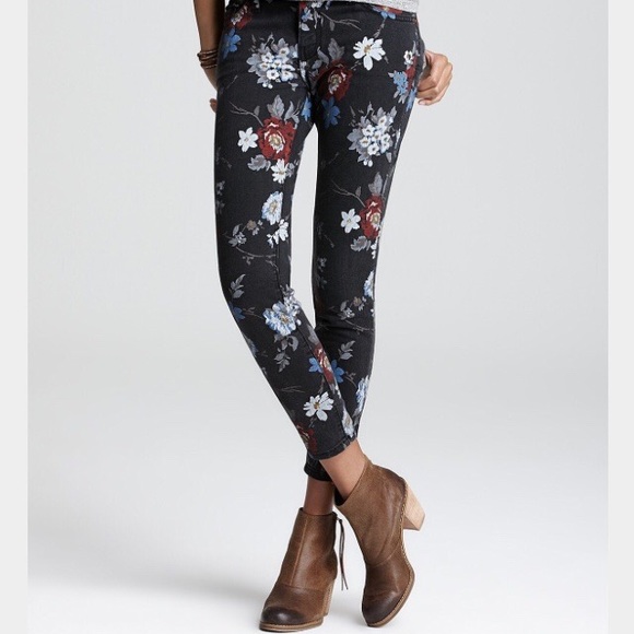 Current/Elliott Denim - Current Elliott Floral Stiletto Skinny jeans!❤️