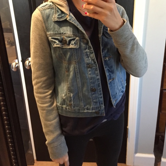 BRAND NEW CONDITION jean jacket