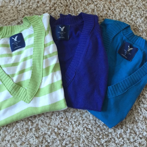 Sweater - Picture 2 of 2