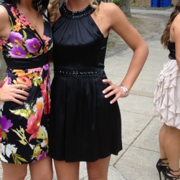 Beautiful loose black dress - Picture 1 of 4