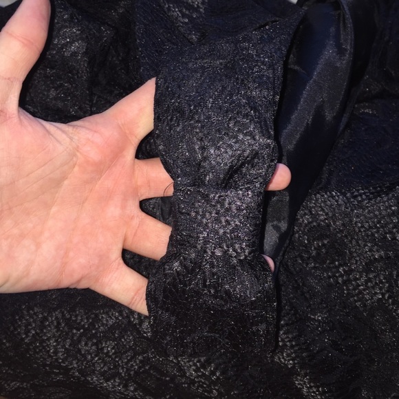 Stunning black dress - Picture 4 of 4