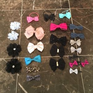 Huge pack of hair bows and flowers!
