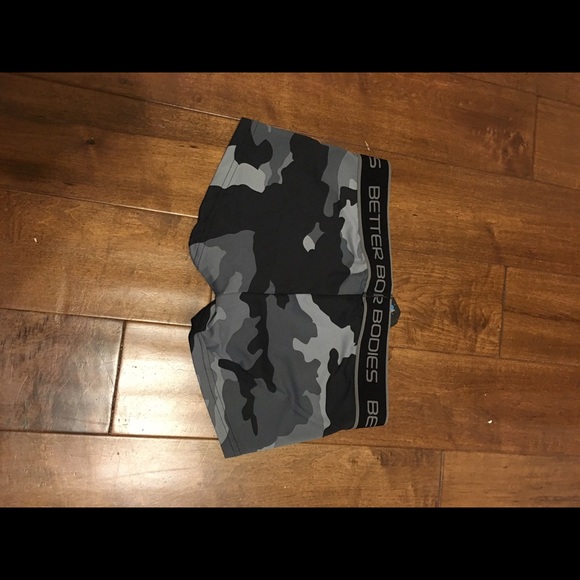 Better Bodies shorts size M NWT