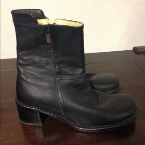 Women's cowboy leather boots
