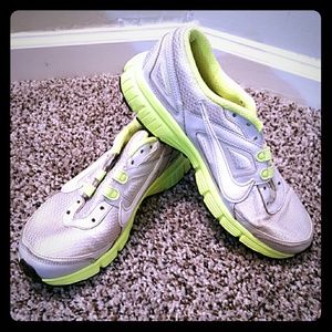 Neon Nike Dual Fusion!