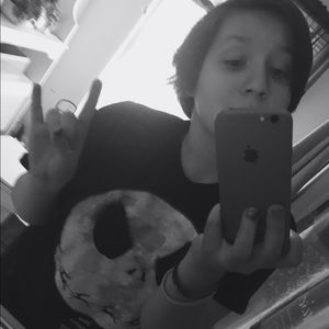 Meet your Posher, Emily