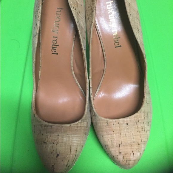 Cork wedges