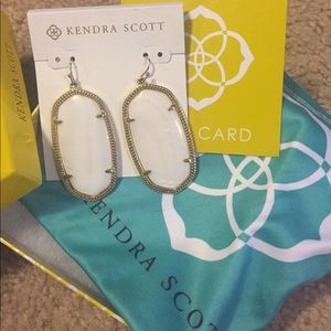 White kendra Scott Danielle's